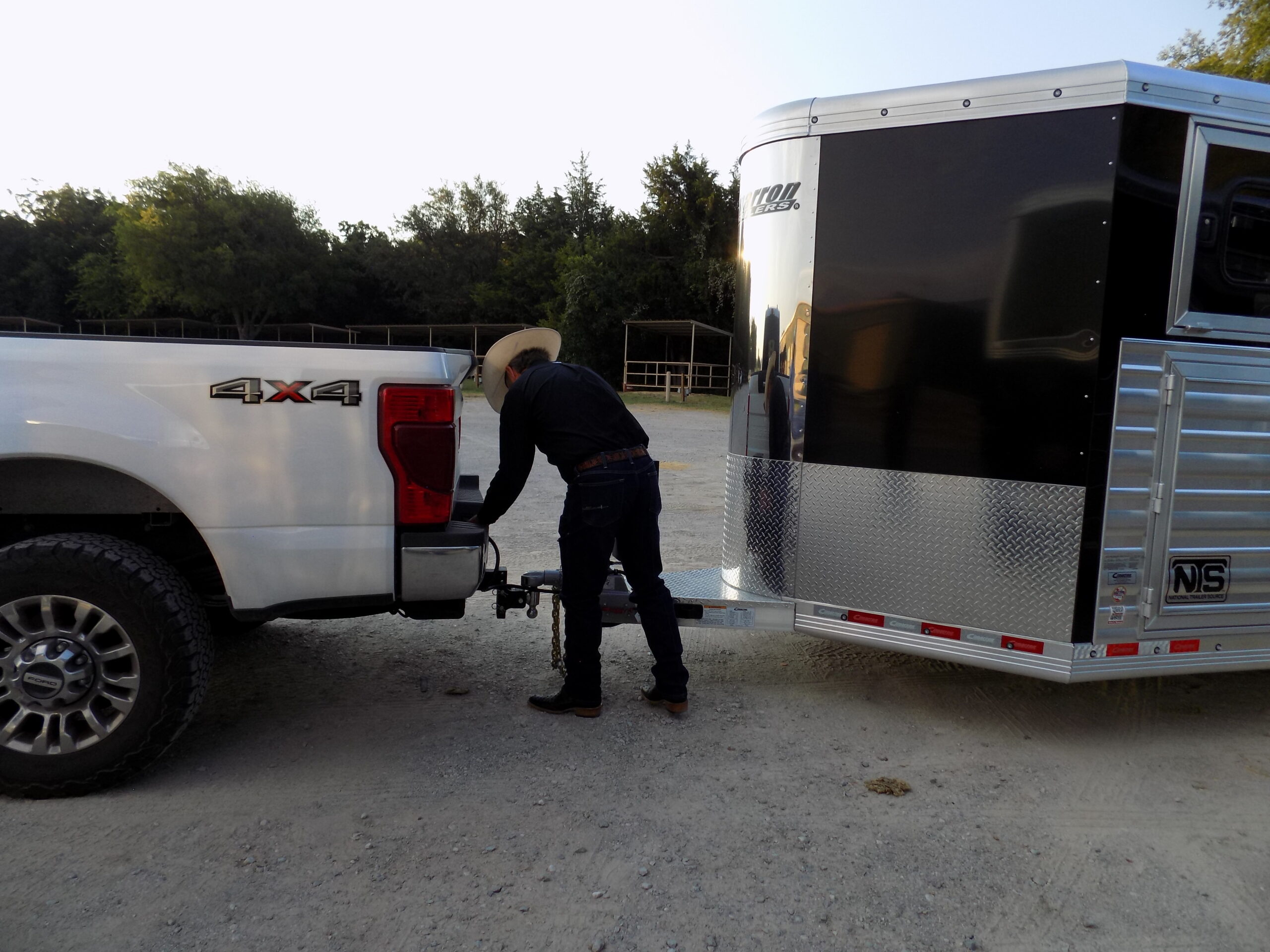 You are currently viewing Trailer Safety Chain Tips for East Texas Drivers